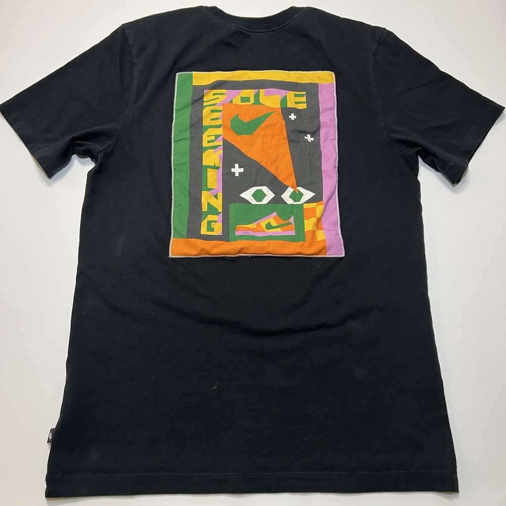 Nike Sole Seeking‎ Art Shirt Men's Size Small Jeffrey Sincich Black Short Sleeve